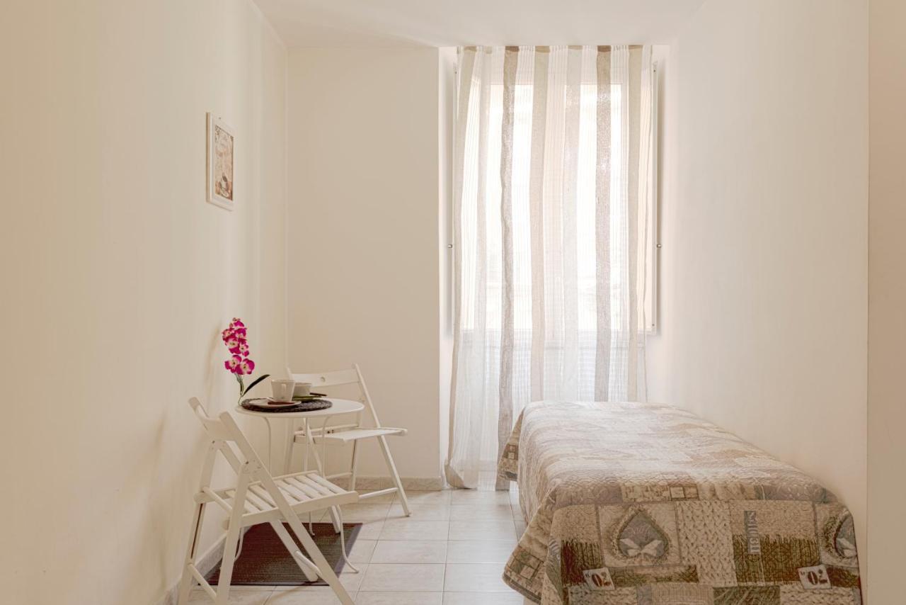 Al Colosseo 8 Bed and breakfast 3*